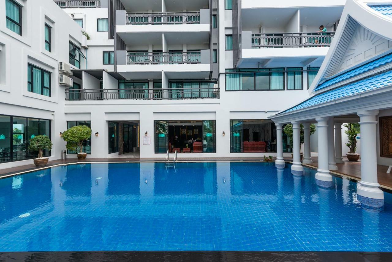 Mylin Holiday Hotel Pattaya Exterior photo